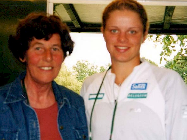 Corrie & Kim Clijsters in Wimbledon stringing room