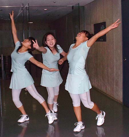 Happy ball girls - Toray Pan Pacific Open 2007